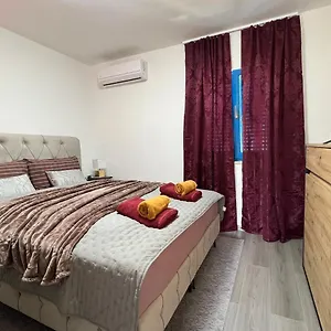  Apartman Lolita
